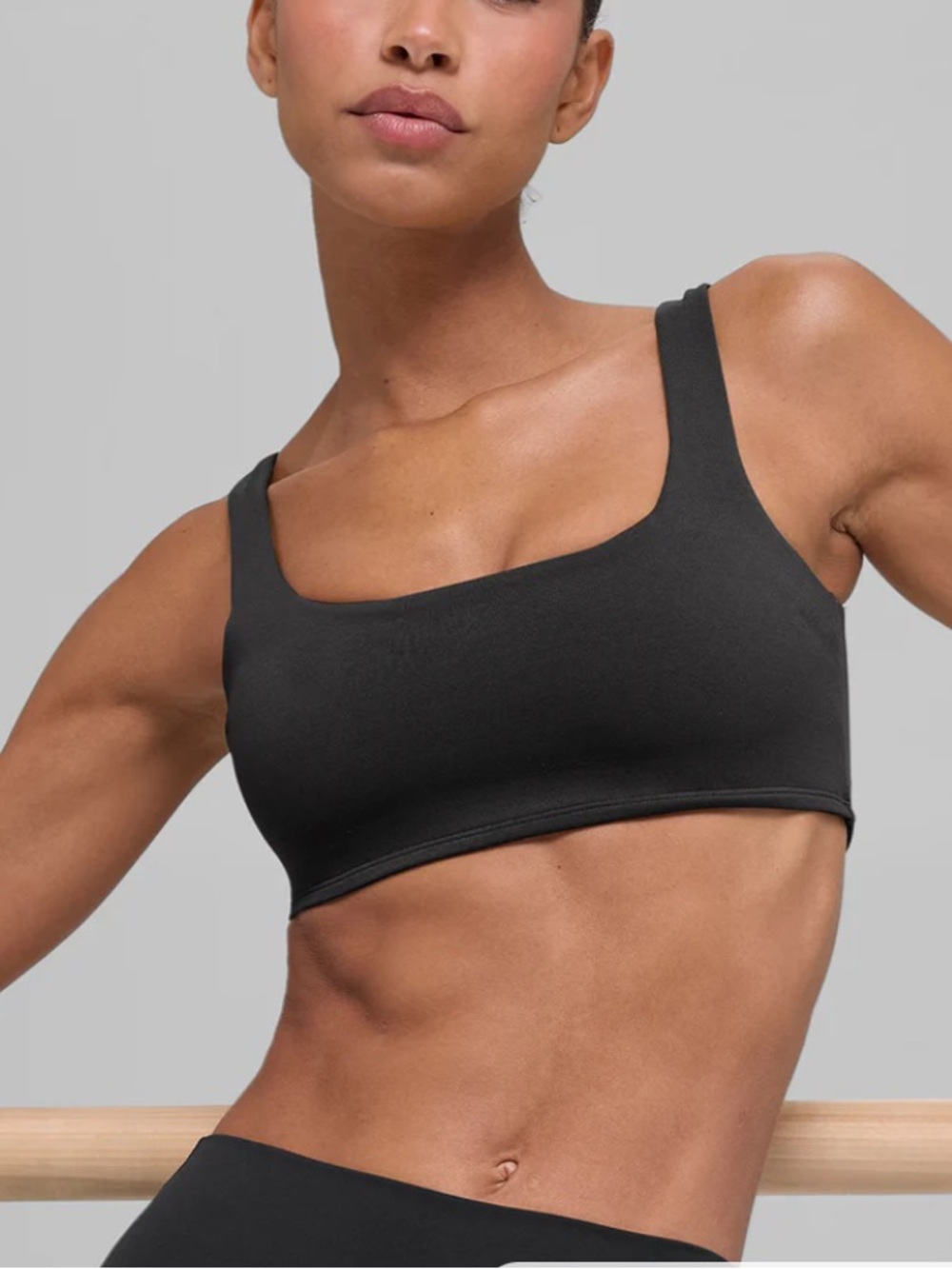ALO Yoga Black Scoop Sports Bra with Wide Straps
